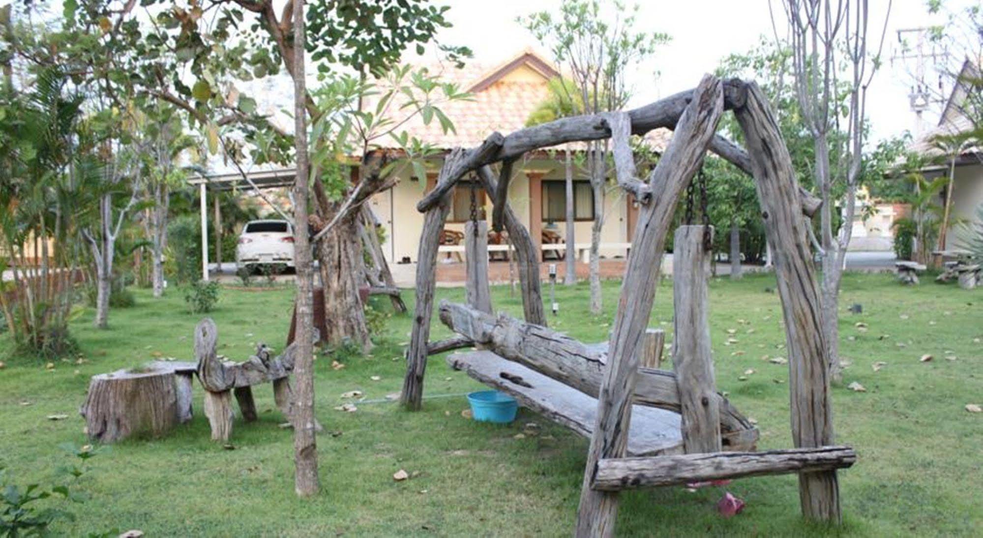 Saraburi Garden Resort Exterior foto
